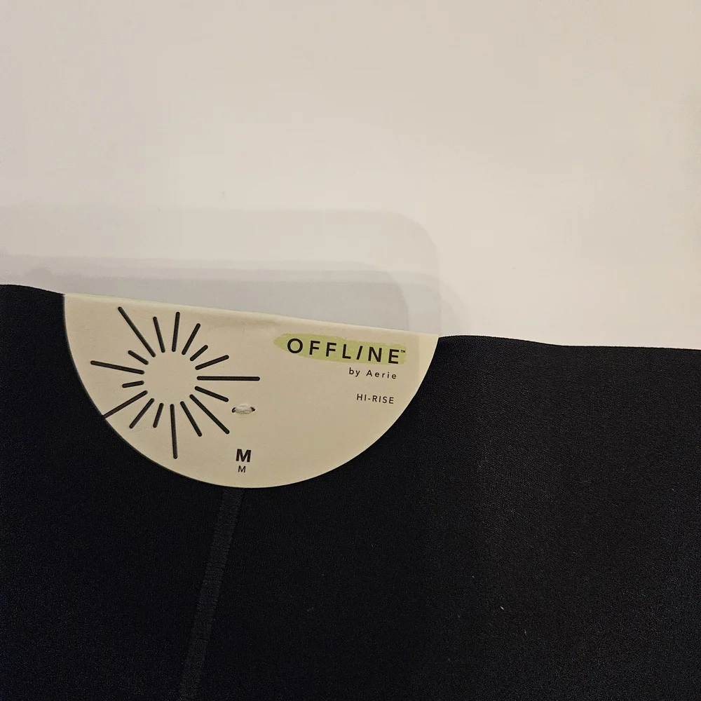 aerie Black Hi-Rise OFFLINE Leggings - Picture 3 of 4